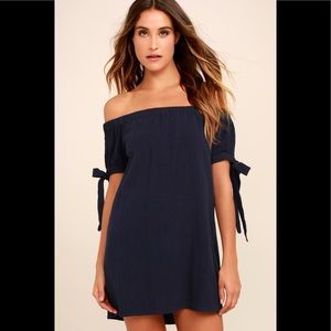 NWOT Lulu’s Navy Off-The-Shoulder Dress
